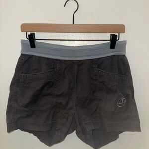 La Sportiva Women's Charcoal Cargo Shorts